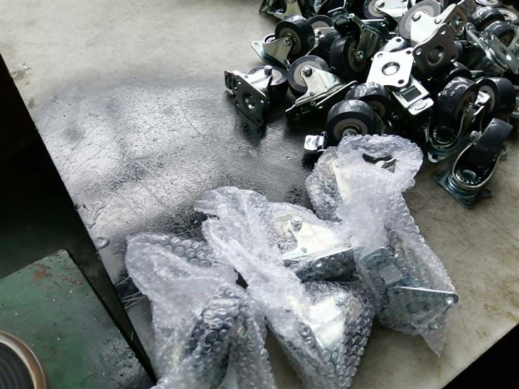 packing light duty casters